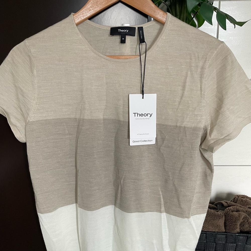 Theory Beige & White Block Short Sleeve Top